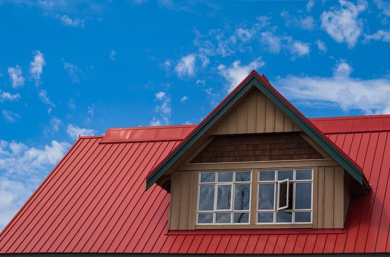 How Roof Color Impacts Your Home’s Energy Efficiency